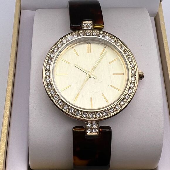 Charter Club Women's Gold-Tone & Tortoise-Look Bracelet Watch 37mm New - Picture 2 of 7
